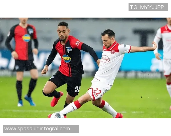 勒沃库森德甲大胜汉诺威96，发挥出色取得关键胜利